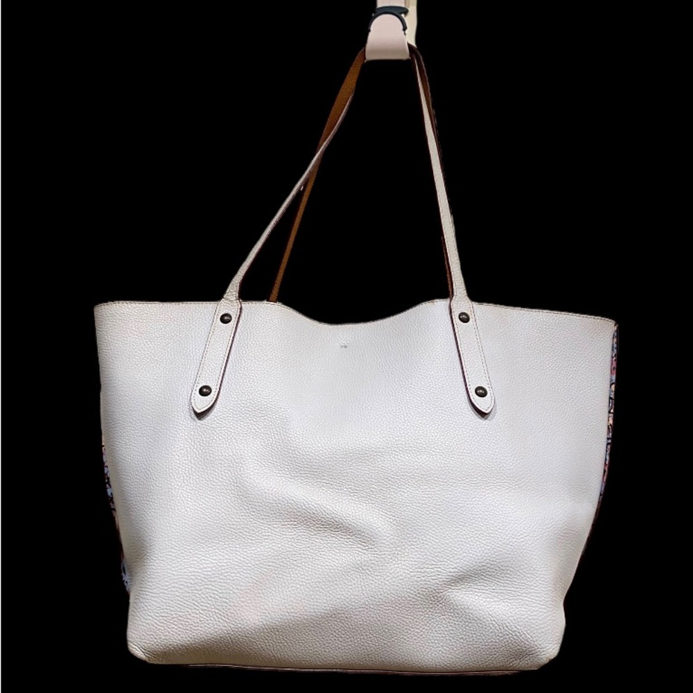 COACH Keith Haring Pink Heart Travel Tote with Charms - Picture 2 of 16